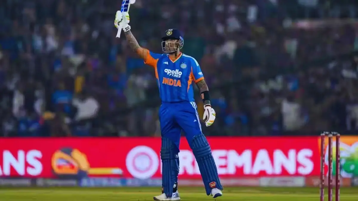 4 4 6 When Surya kumar Yadav's bat gets going, it keeps going.