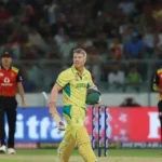 David Warner’s Explosive 130 vs Hobart Hurricanes Stuns Cricket Fans